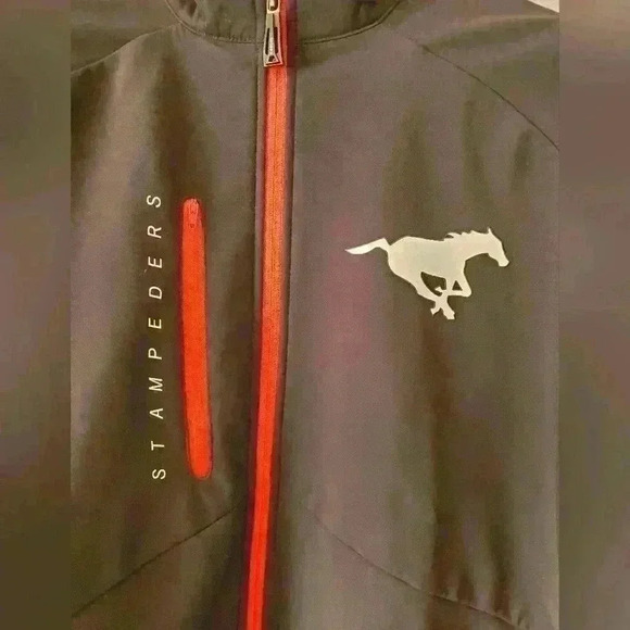 CFL CALGARY STAMPEDERS REEBOK authentic sideline  softshell jacket. Men's Med - Picture 2 of 12